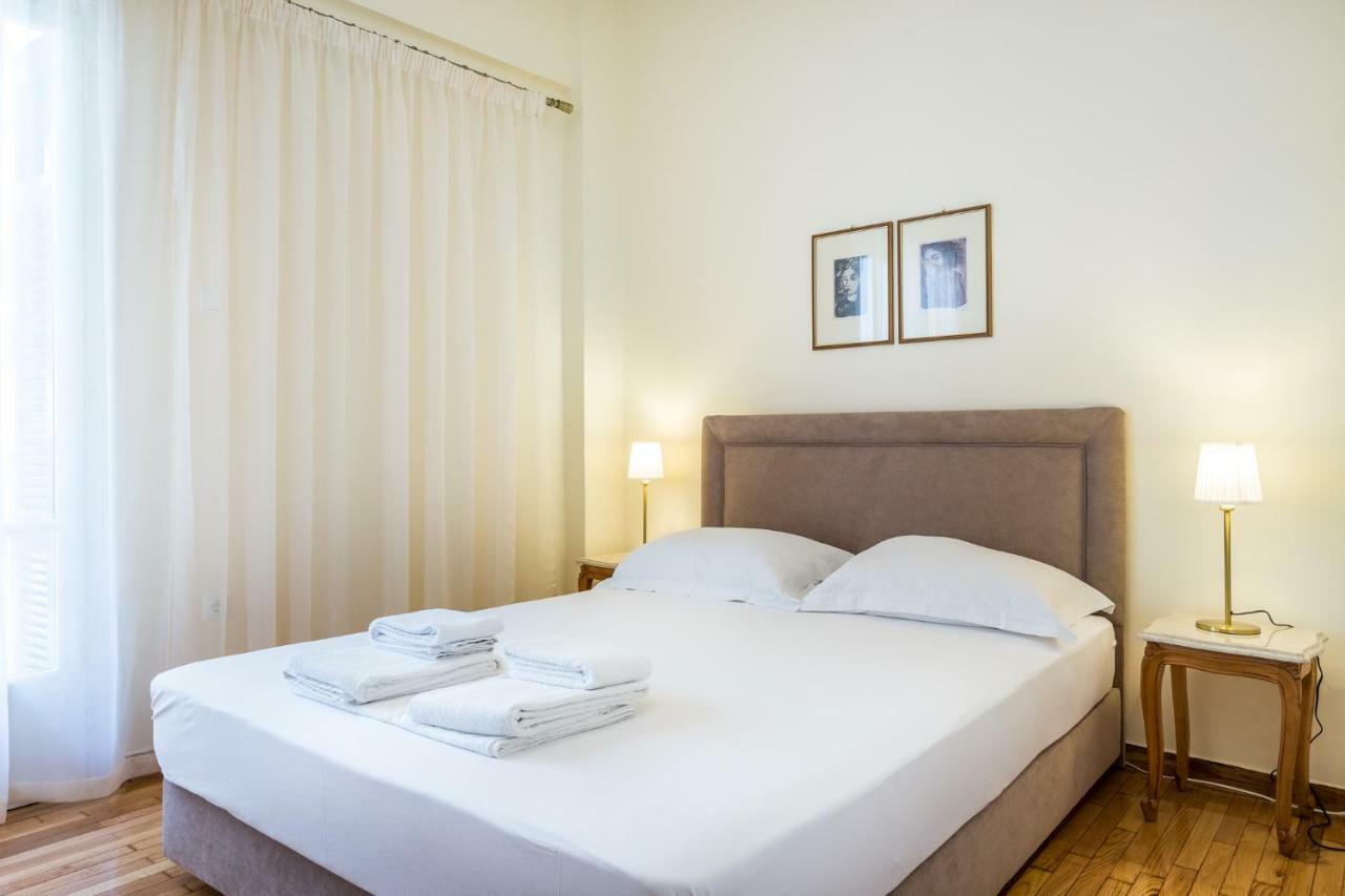 Chic Flat In Kolonaki Next To American Embassy Athens Luaran gambar